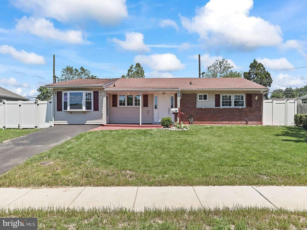 33 INDIAN PARK RD, LEVITTOWN, PA 19057, photo 1 of 32