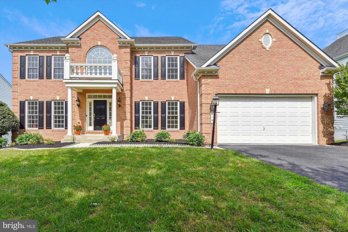 818 CRYSTAL PALACE CT, OWINGS MILLS, MD 21117, photo 1 of 61