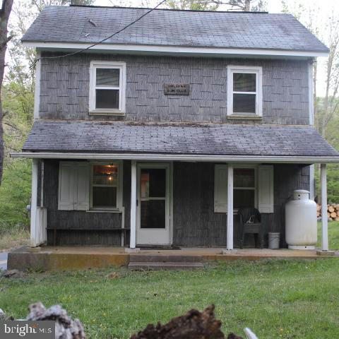 2515 HORSE VALLEY RD, EAST WATERFORD, PA 17021, photo 1 of 35