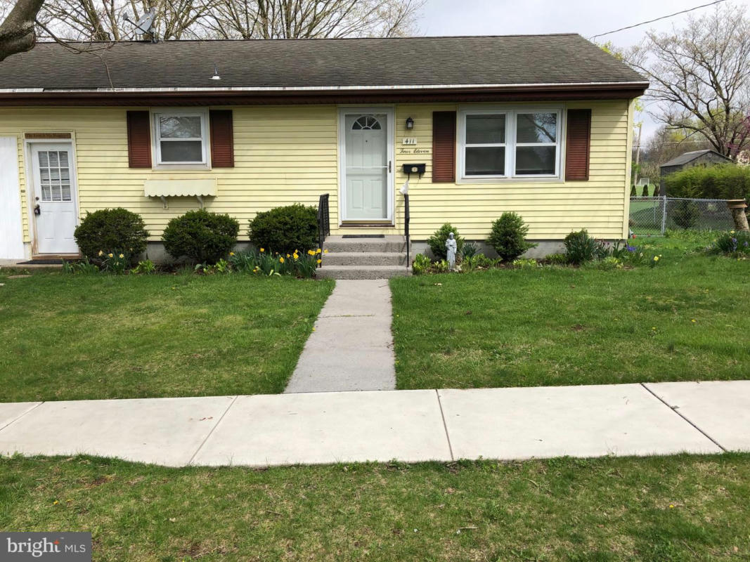 411 MAPLE ST, ANNVILLE, PA 17003, photo 1 of 11