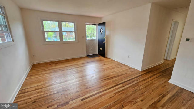 913 BENSON TER, SILVER SPRING, MD 20901, photo 4 of 32