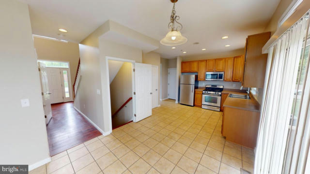10766 CONSTITUTION DR, WALDORF, MD 20603, photo 4 of 83