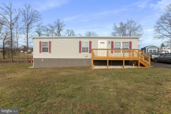 523 BROWN RD, MARTINSBURG, WV 25404, photo 2 of 37