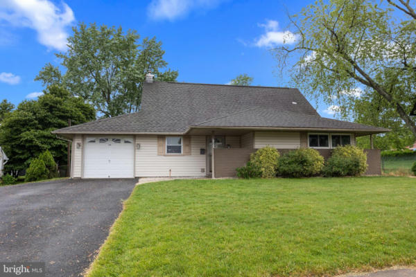 33 HILLTOP RD, LEVITTOWN, PA 19056 - Image 1