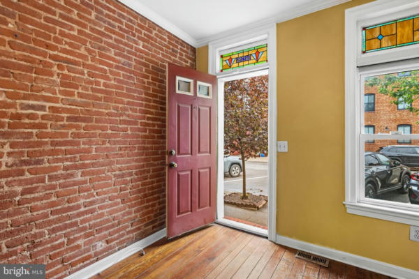 1105 S CLINTON ST, BALTIMORE, MD 21224, photo 3 of 37
