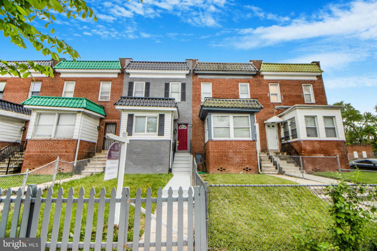 3904 HAYWARD AVE, BALTIMORE, MD 21215, photo 1 of 43
