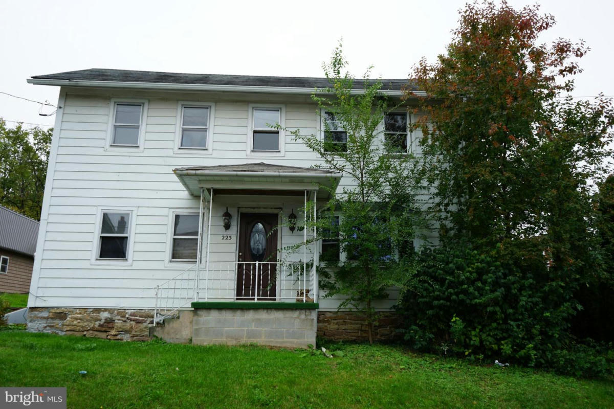 225 S CHESTNUT ST, MILL HALL, PA 17751, photo 1 of 17