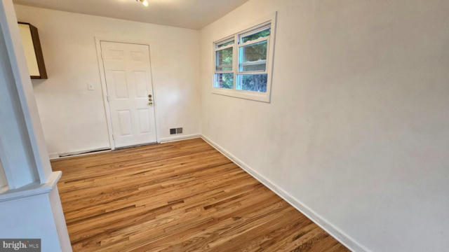 913 BENSON TER, SILVER SPRING, MD 20901, photo 5 of 32