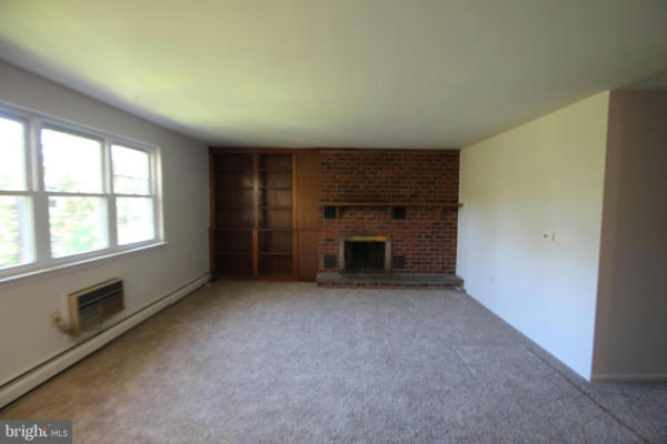 333 LACEY AVE APT A8, DOYLESTOWN, PA 18901, photo 4 of 10