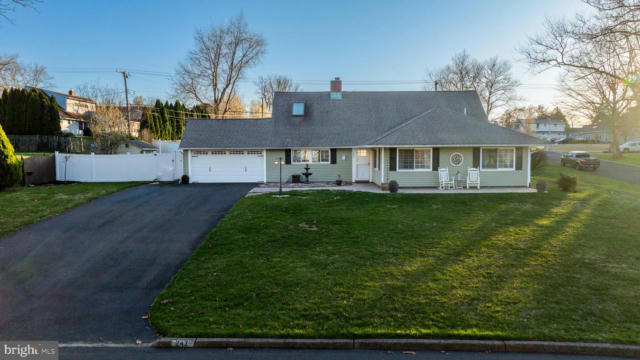 247 SNOWBALL DR, LEVITTOWN, PA 19056 - Image 1