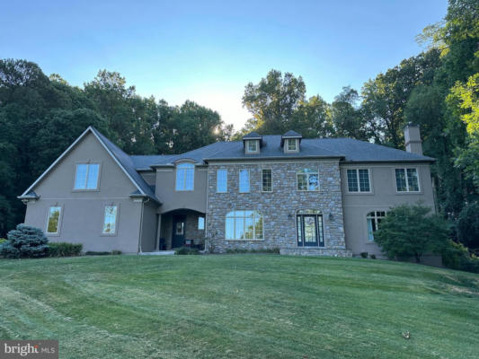 12 WOODS WAY, WYOMISSING, PA 19610 - Image 1