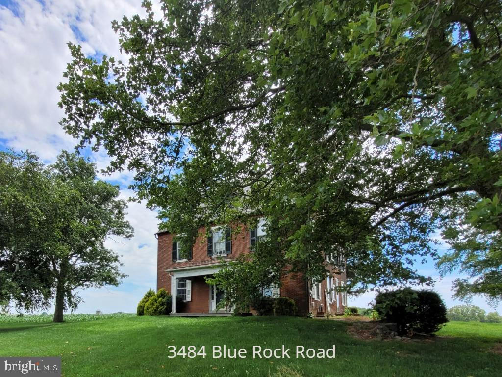 3484 BLUE ROCK RD, LANCASTER, PA 17603, photo 1 of 17