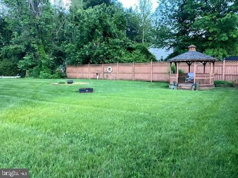 40497 WATERVIEW DR, MECHANICSVILLE, MD 20659, photo 4 of 11