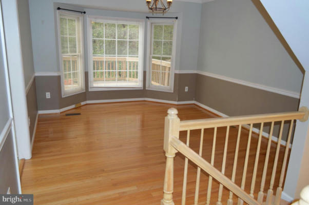 5152 WOODFIELD DR, CENTREVILLE, VA 20120, photo 3 of 20