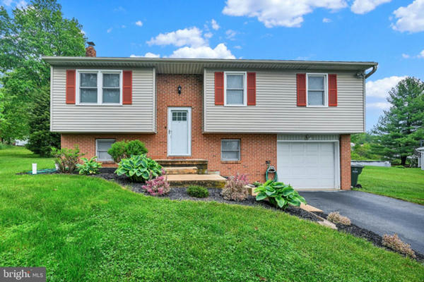 3030 ACORN LN, RED LION, PA 17356, photo 4 of 52