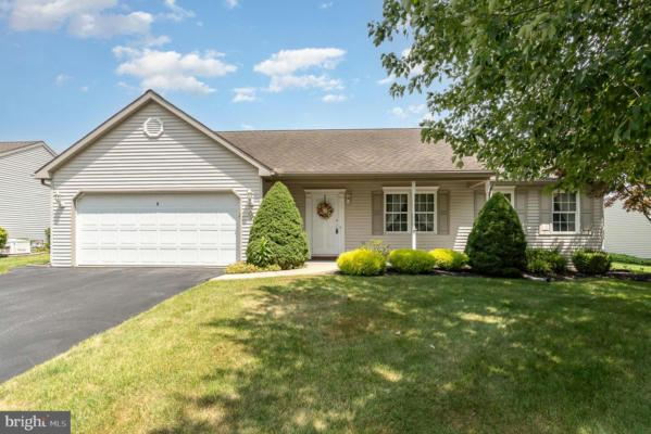 8 LAKEVIEW DR, MYERSTOWN, PA 17067 - Image 1