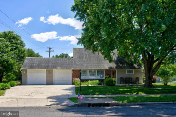 2 CAMEO RD, LEVITTOWN, PA 19057 - Image 1