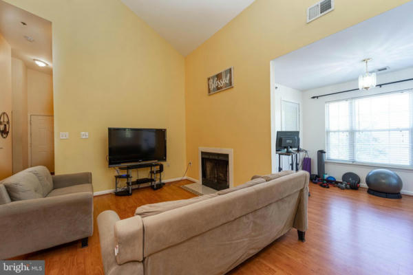 610 ROLLING HILL WALK APT 304, ODENTON, MD 21113, photo 5 of 29