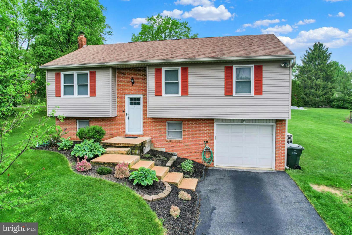 3030 ACORN LN, RED LION, PA 17356, photo 1 of 52