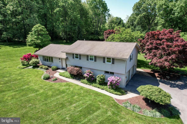 5182 APPLEBUTTER HILL RD, CENTER VALLEY, PA 18034 - Image 1