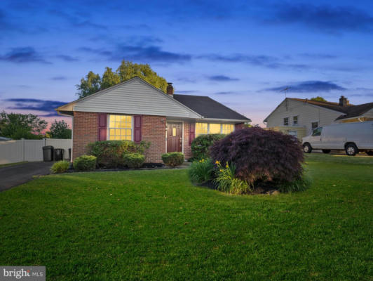 206 DONNELLY AVE, ASTON, PA 19014 - Image 1