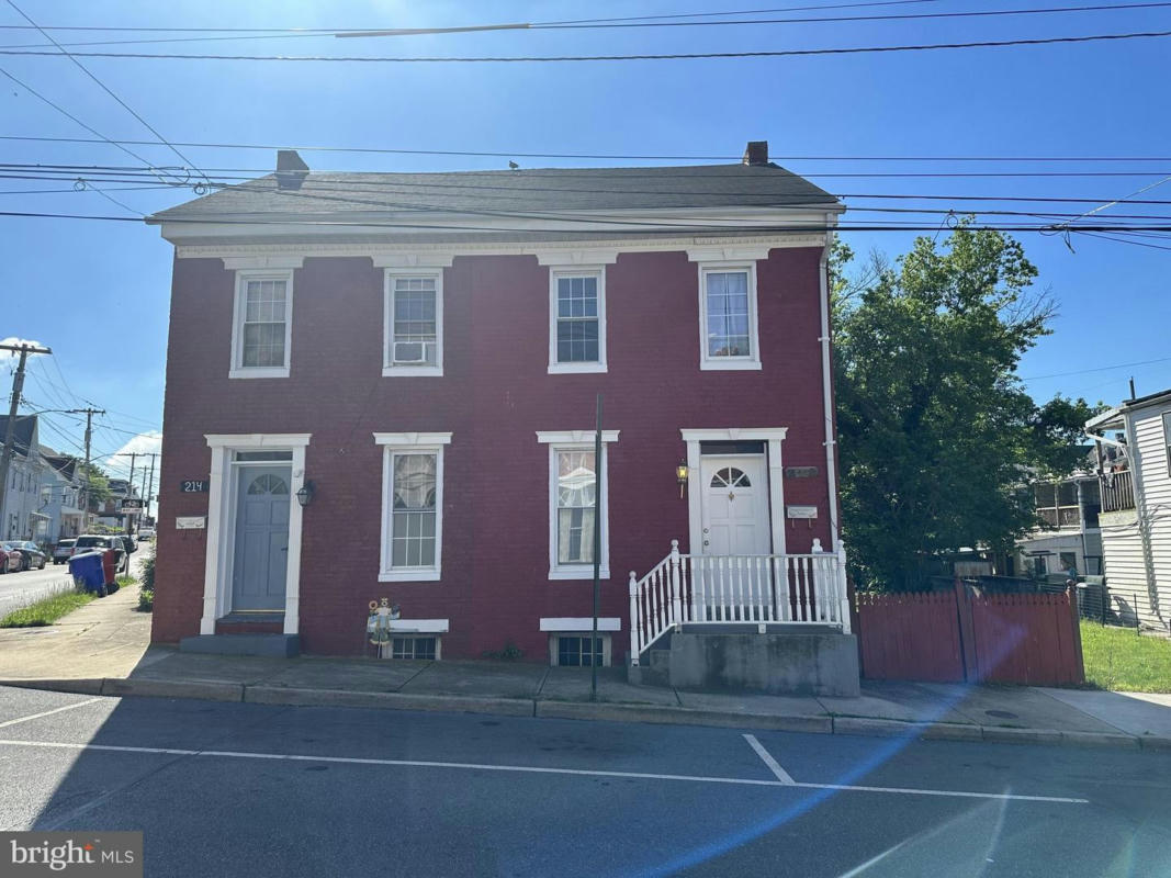212 N MULBERRY ST, HAGERSTOWN, MD 21740, photo 1 of 9