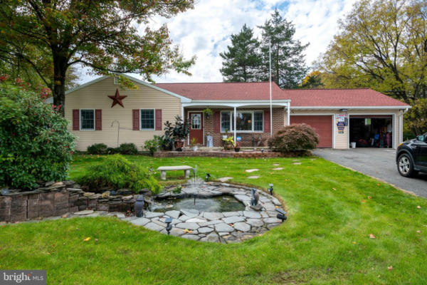 100 OMEGA CIR WERNERSVILLE PA 19565 RE MAX