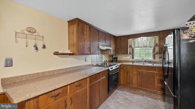 1817 OLD WASHINGTON RD, WESTMINSTER, MD 21157, photo 4 of 46