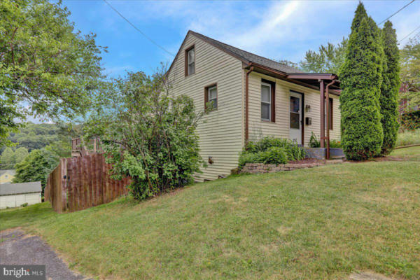 25 SPRUCE ST, MOHNTON, PA 19540 - Image 1