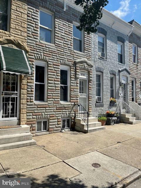 2122 W FAYETTE ST, BALTIMORE, MD 21223, photo 1 of 24