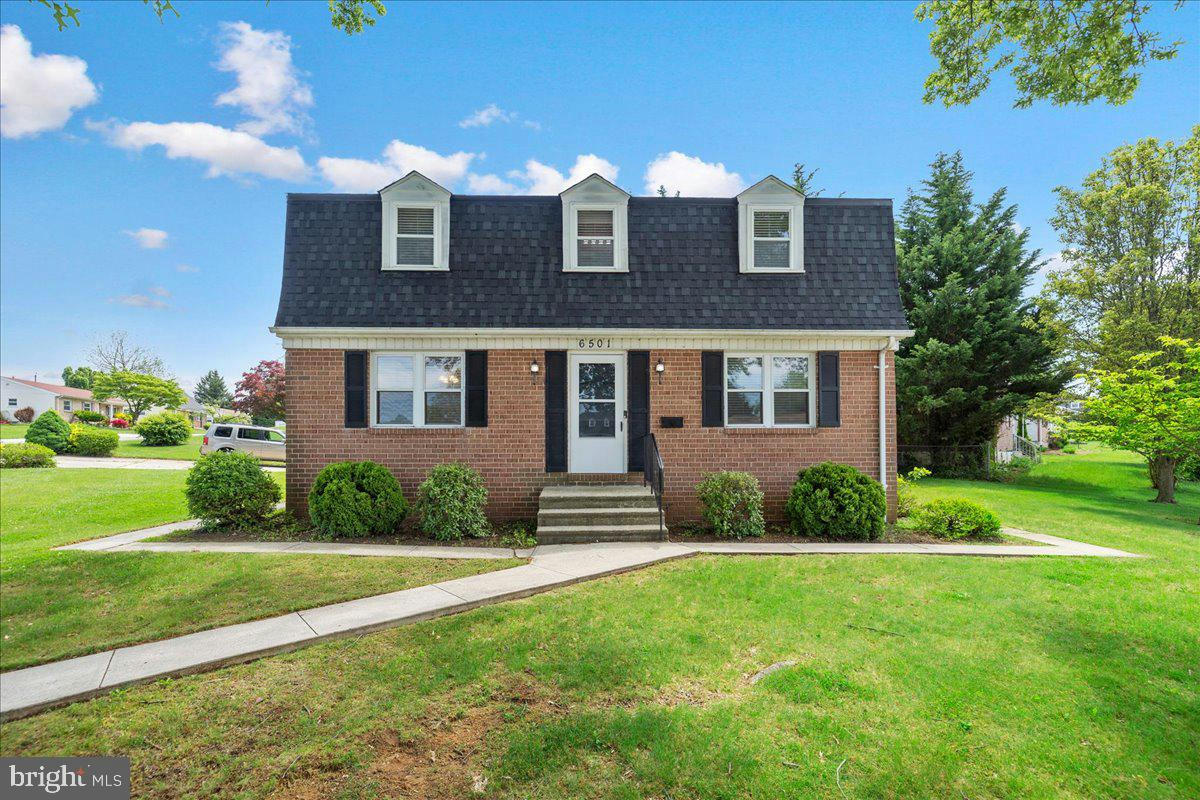 6501 REDGATE CIR, CATONSVILLE, MD 21228, photo 1 of 31